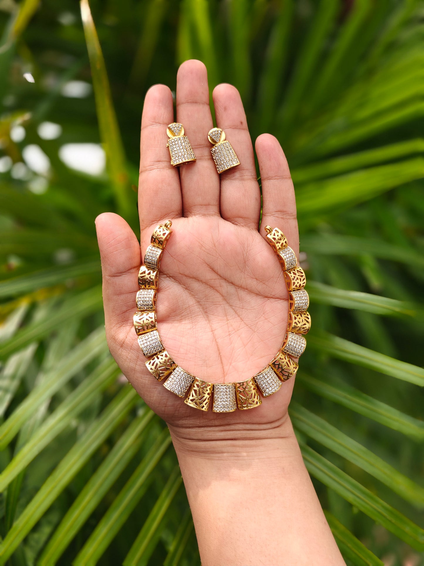 Block Pattern Necklace Set