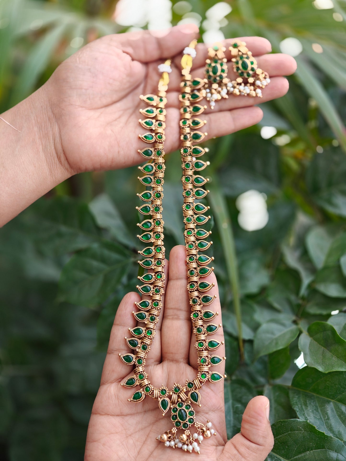 Antique Emerald Maanga Haaram