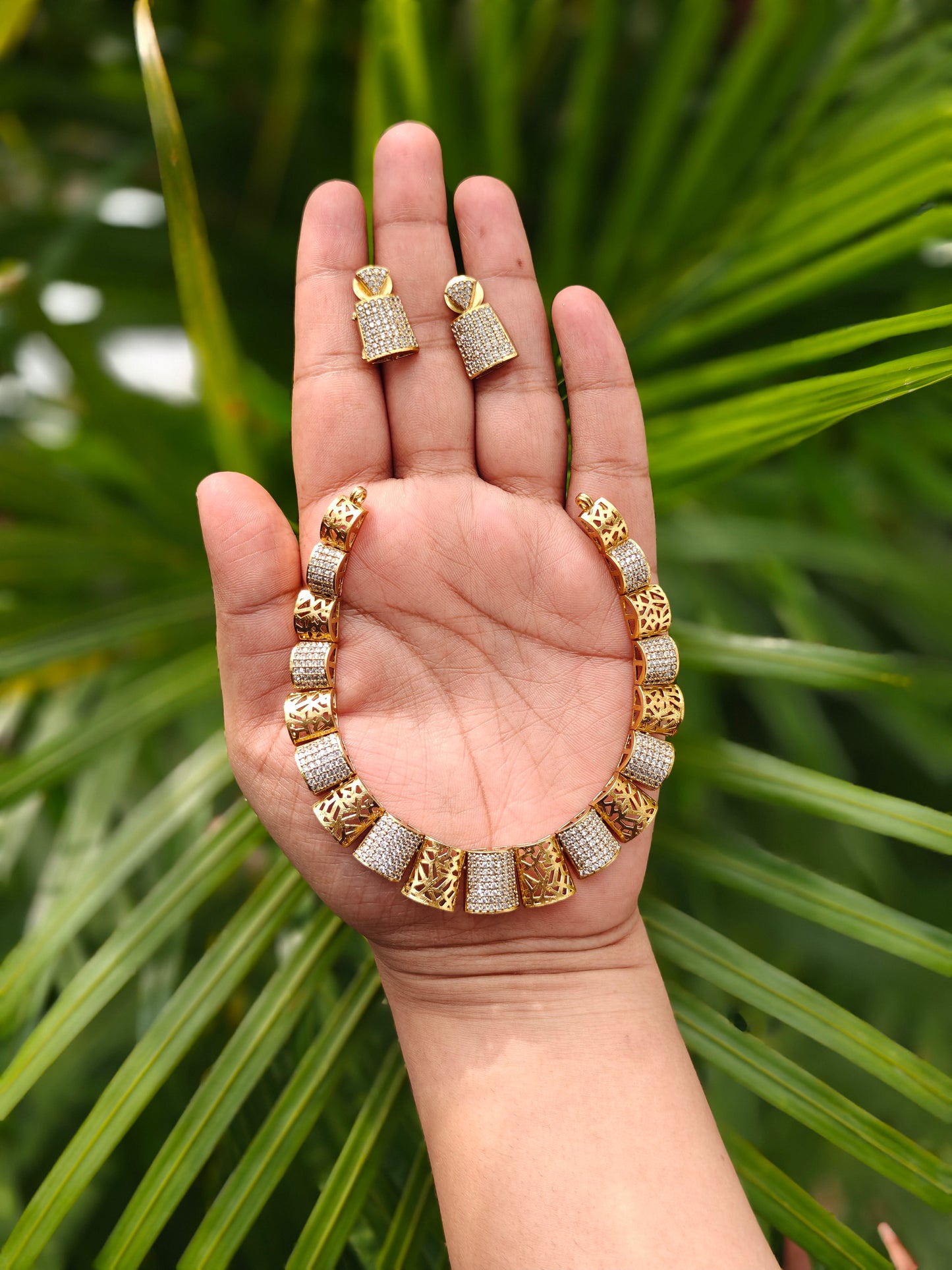 Block Pattern Necklace Set