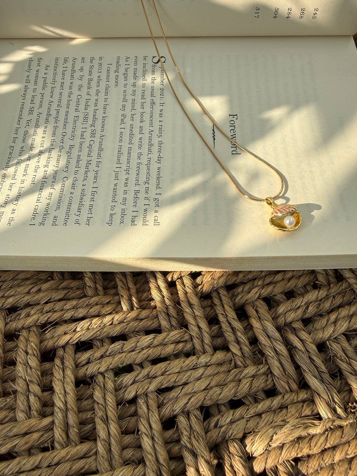 Summer Pearl Necklace