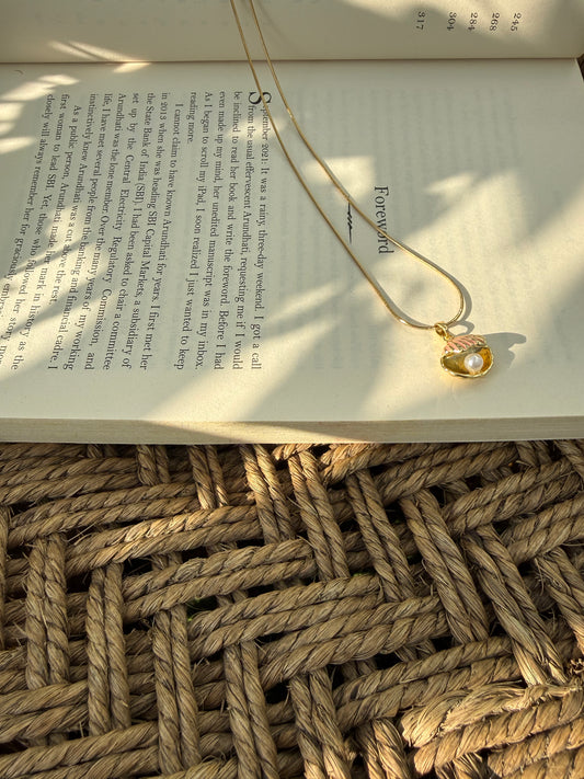 Summer Pearl Necklace