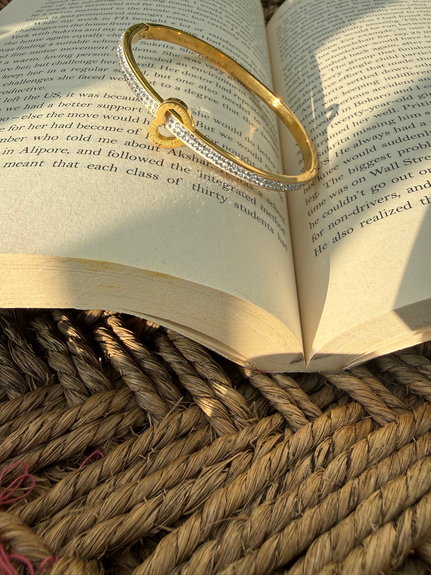 The Eternal Knot Bracelet