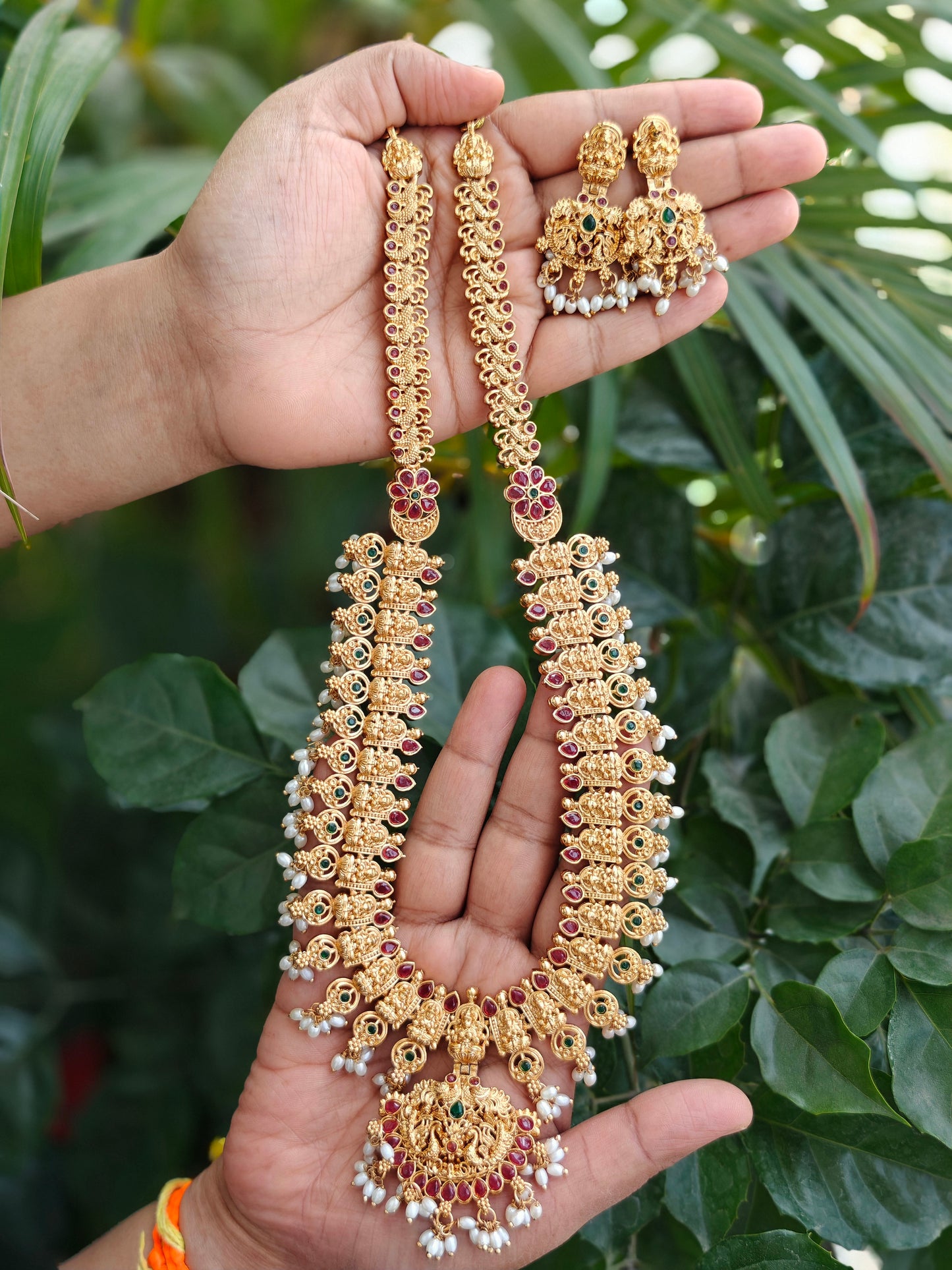 Temple Lakshmi Pearl Haram