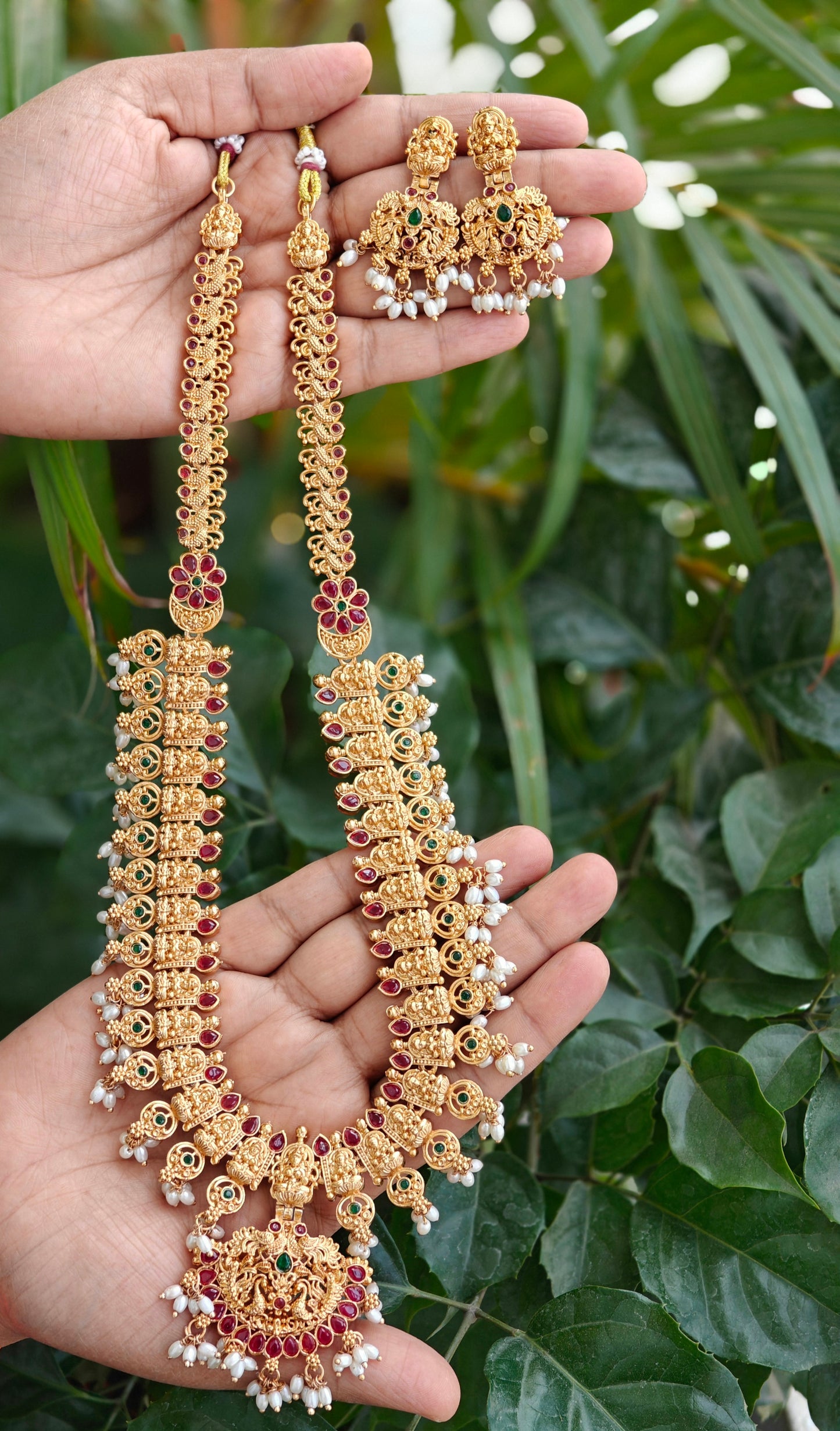 Temple Lakshmi Pearl Haram