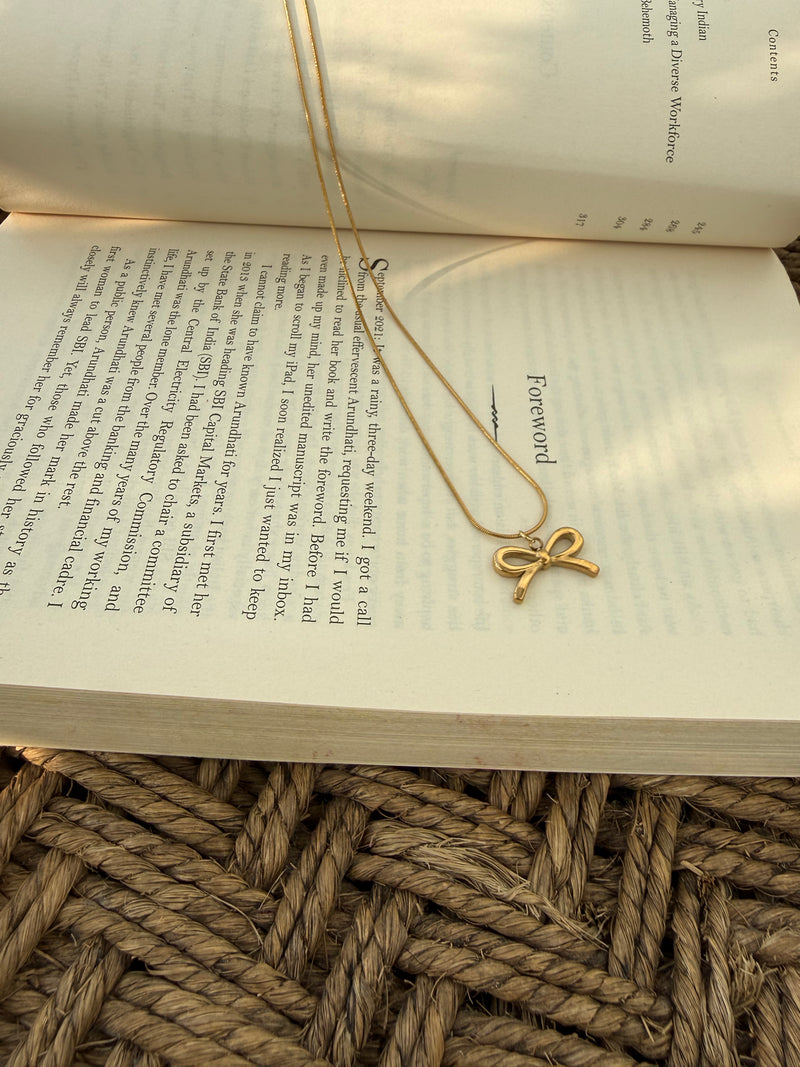 Golden Bow Necklace