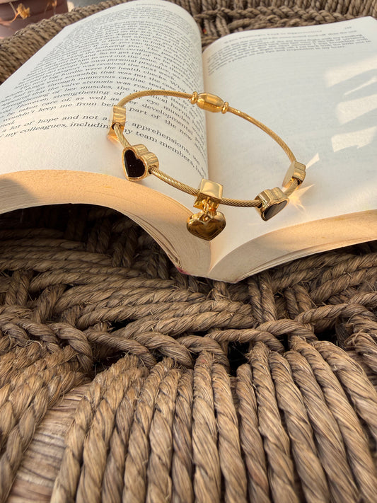 Black & Gold Heart Charm Kada